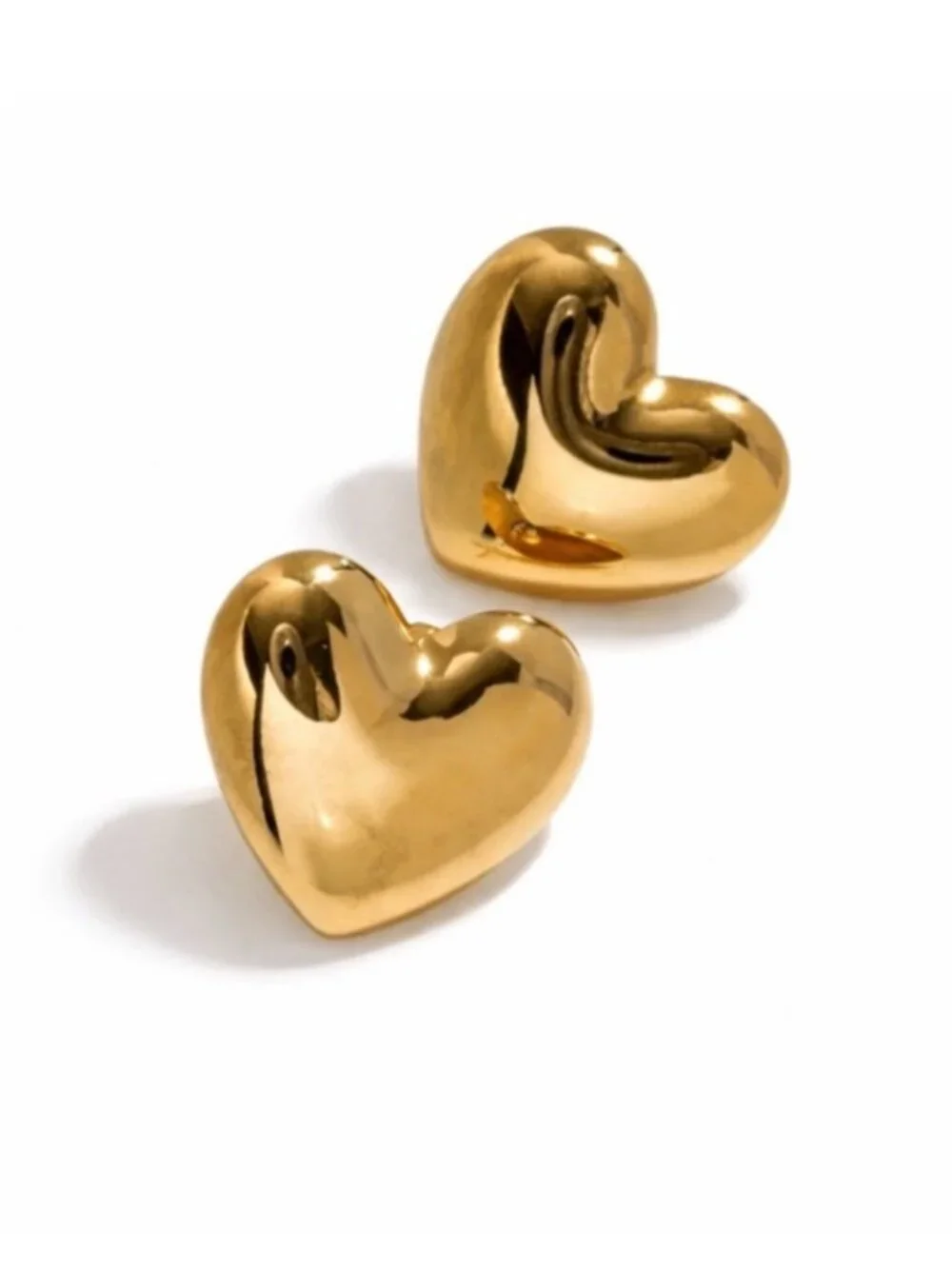 New! 18K Gold Plated Gold Heart Post Earrings (1044) NWOT